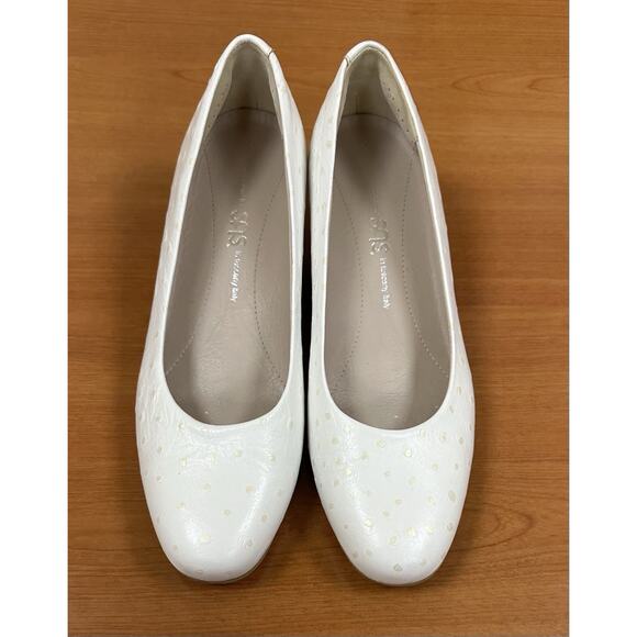 SAS Sophia Wedge Pumps White Italian Leather 9.5M Slip On Round Toe Comfort - Picture 1 of 10
